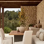 Sui Generis Villa *