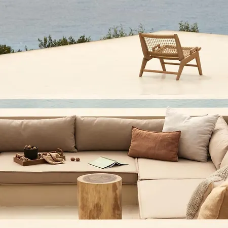 فيلة Sui Generis